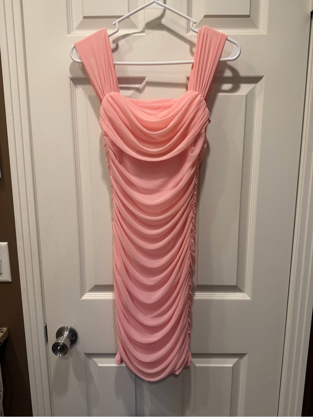 Pretty Garden Sleeveless Ruched Midi Dress in Soft Pink Size S